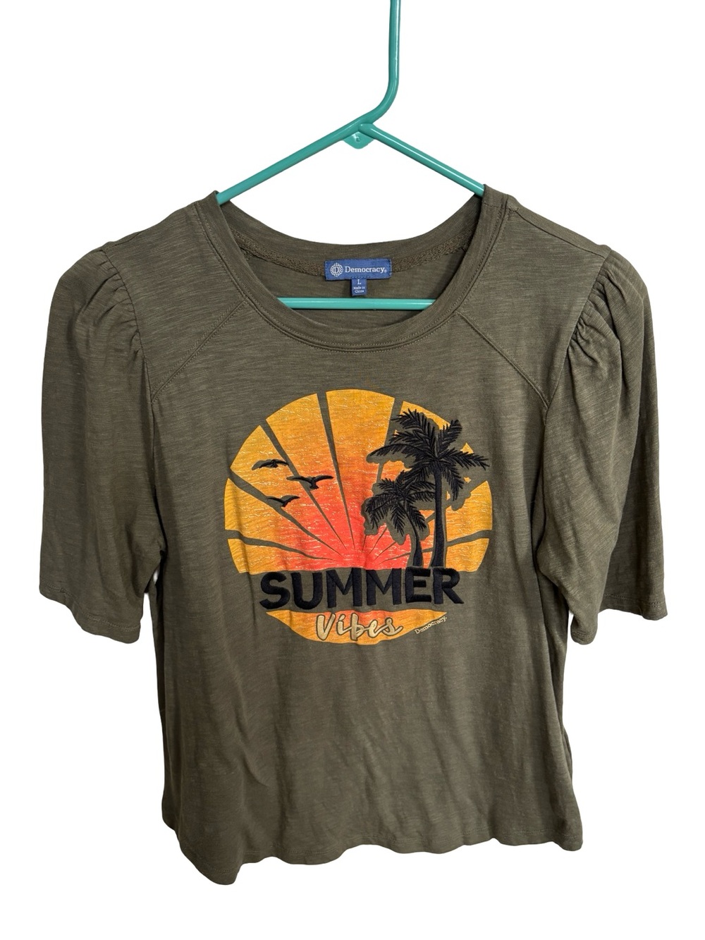 Democracy Olive Embroidered ‘Summer Vibes' Puff Sleeve Top Sz L